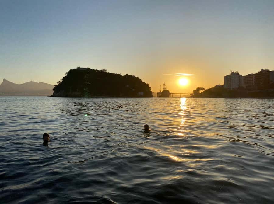 Rio de Janeiro: Boat Tour - Sunset with Beer - Santos Dumont Airport and the Sunset Shift