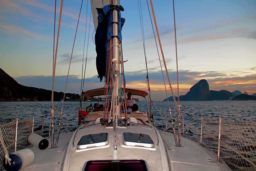 Rio de Janeiro: Guanabara Bay Sunset Sailing Tour & Drinks - Price and value: is $70 for 3 hours actually fair?