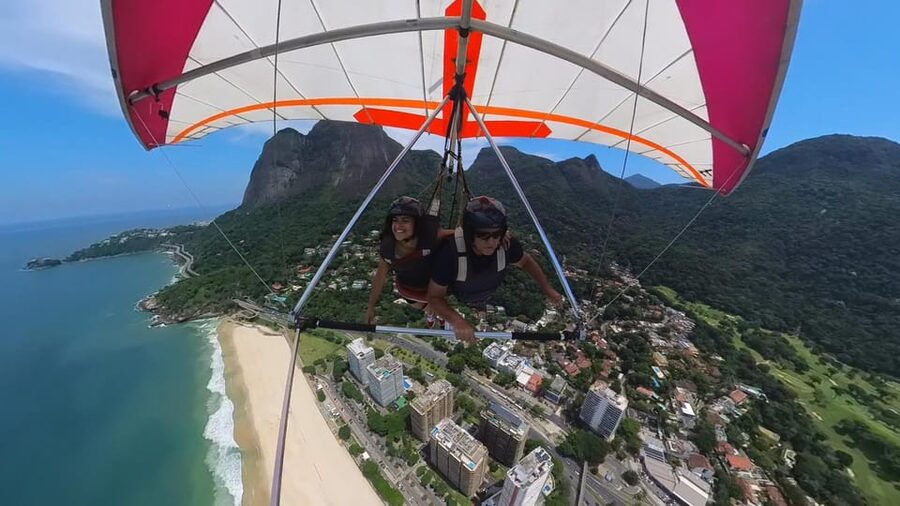 Rio de Janeiro: Hang Gliding or Paragliding Experience - What to Bring, and Who Should Skip This Flight