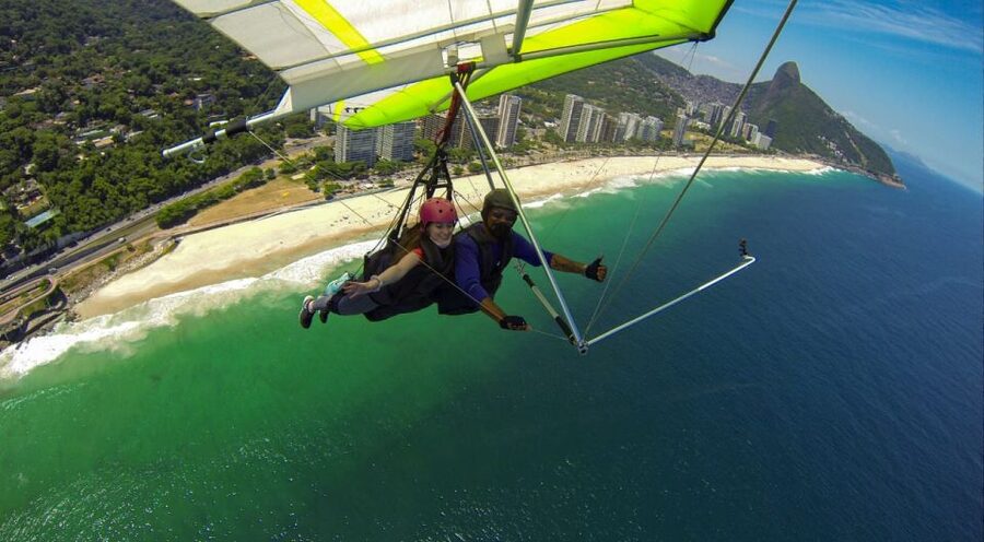 Rio de Janeiro: Hang Gliding or Paragliding Flight - What to pack so you’re comfortable on takeoff day
