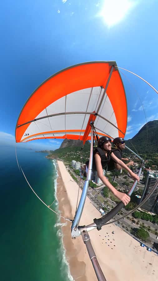 Rio de Janeiro: Hang Gliding or Paragliding Flights - Who should book, and who should skip