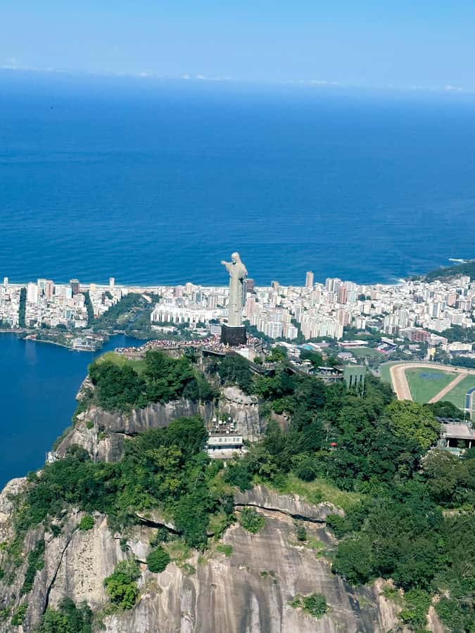 Rio de Janeiro: Helicopter Flight Christ the Redeemer 30 min - Tijuca National Park: the “green lung” effect you can actually see