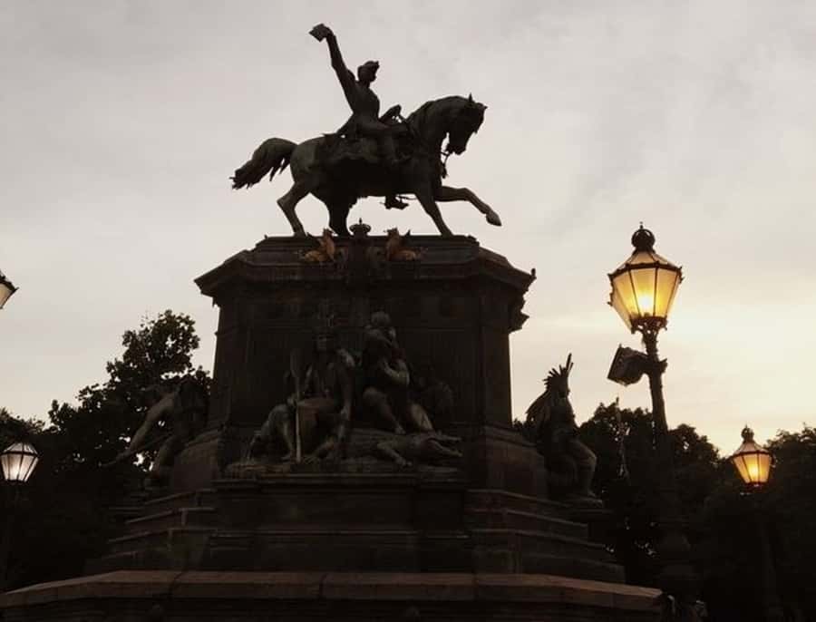 Rio de Janeiro : Must-See Sites Walking Tour With A Guide - Cinelândia: finish where culture and politics share the same street air