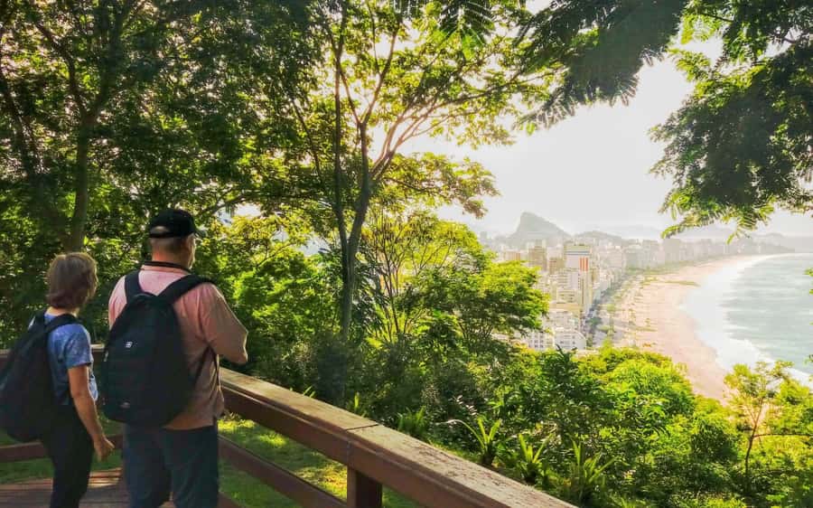 Rio de Janeiro Nature Secrets 'The Eco Citytour' - Lunch at Barra da Tijuca: refuel before the water parks