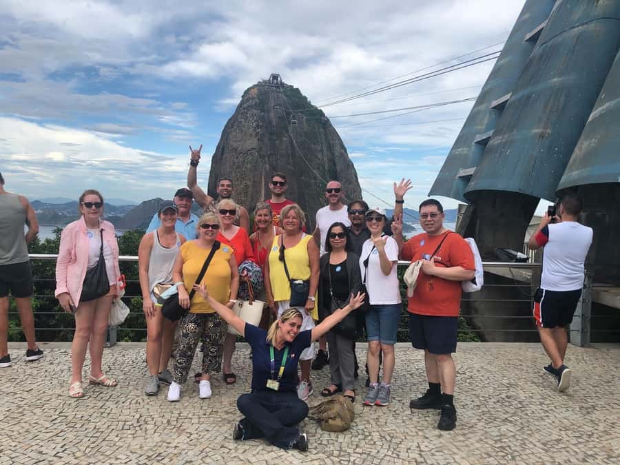 Rio de Janeiro: Rio's Icons Guided Tour with Tickets & Lunch - Christ the Redeemer: the big view stop, handled with ticket access
