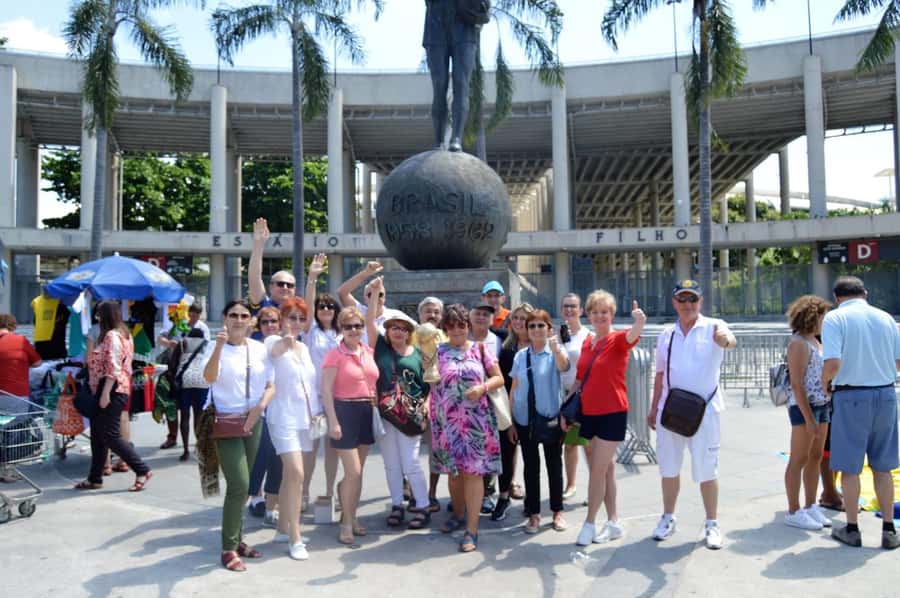 Rio de Janeiro: Rio's Icons Guided Tour with Tickets & Lunch - Metropolitan Cathedral and Selarón Steps: short stops with photo payoff