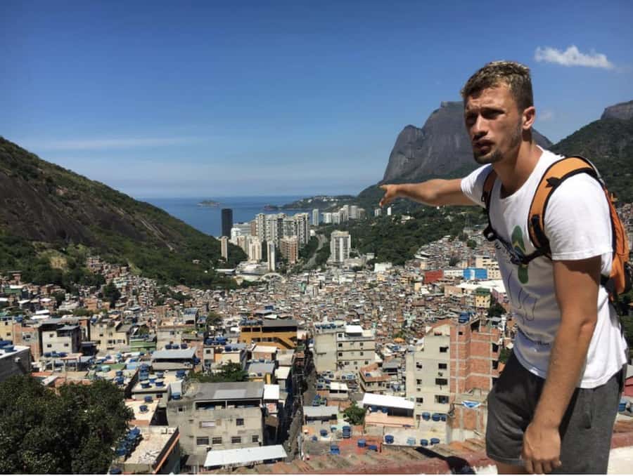 Rio de Janeiro: Rocinha Favela Walking Tour with Local Guide - The safety and respect side: how the tour is meant to work