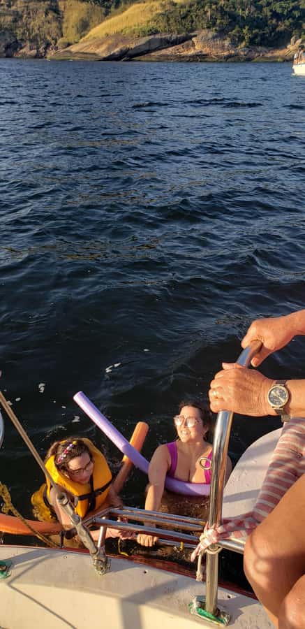 Rio de Janeiro: Sailing Sunset Tour with Snacks and Drinks - What to bring, and what to skip before you arrive