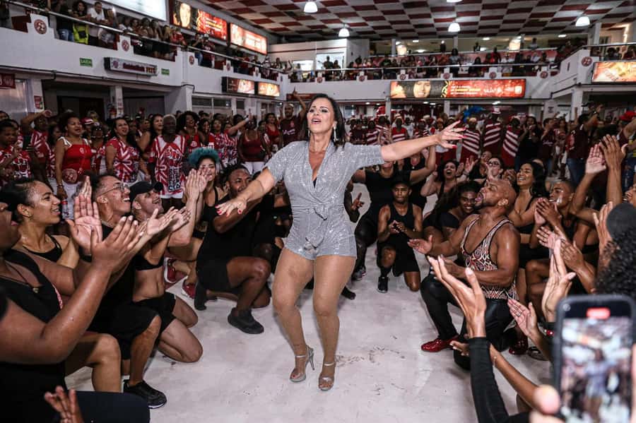 Rio de Janeiro: Samba School Rehearsal Viewing With Transfer - A note on accessibility and communication that can save you headaches