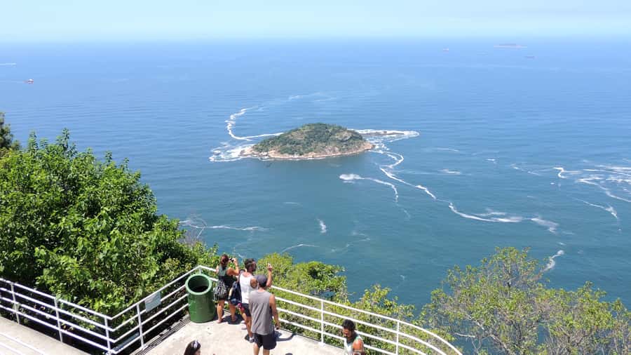 Rio de Janeiro: Sugar Loaf with Lunch and Helicopter Flight - Lunch at a Brazilian barbecue restaurant: good fuel without overthinking it