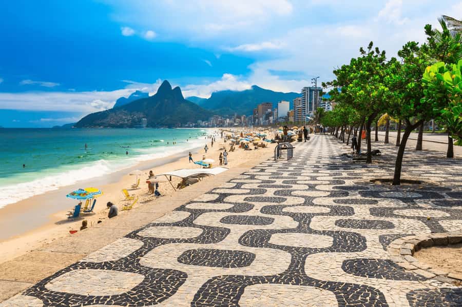 Rio de Janeiro: Sugarloaf Mountain & Beaches Half-Day Tour - Panoramic Beach Drive: Leblon, Ipanema, Copacabana Photo Stops