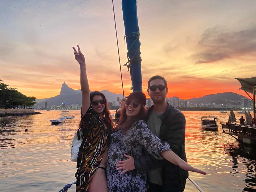 Rio de Janeiro: Sunset Sailboat Tour with Open Bar - Time to Swim: When the Bay Lets You Get In