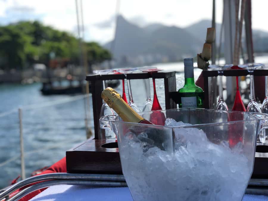 Rio de Janeiro: Sunset Sailing Tour - Small-Group Charm and Private-Tour Romance