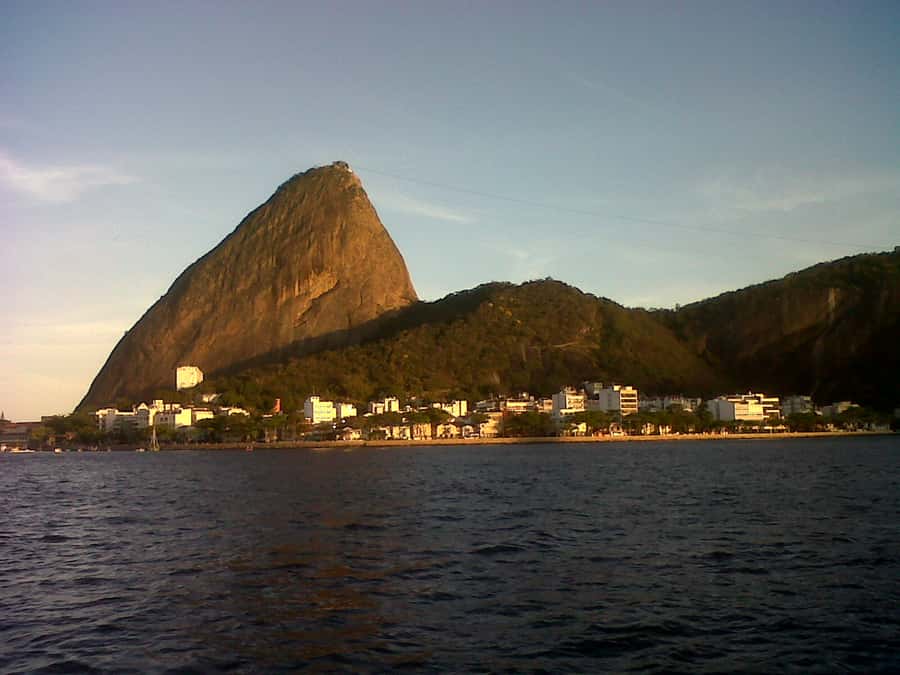 Rio de Janeiro: Wake Up and Sail - The first stretch, Sugarloaf Mountain to Forte da Laje