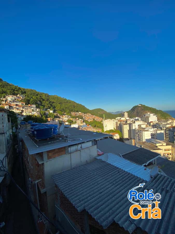 Rio: Favela Tour Imersion in Babilônia and Chapéu Mangueira - Bar do David in Chapéu Mangueira: the payoff break