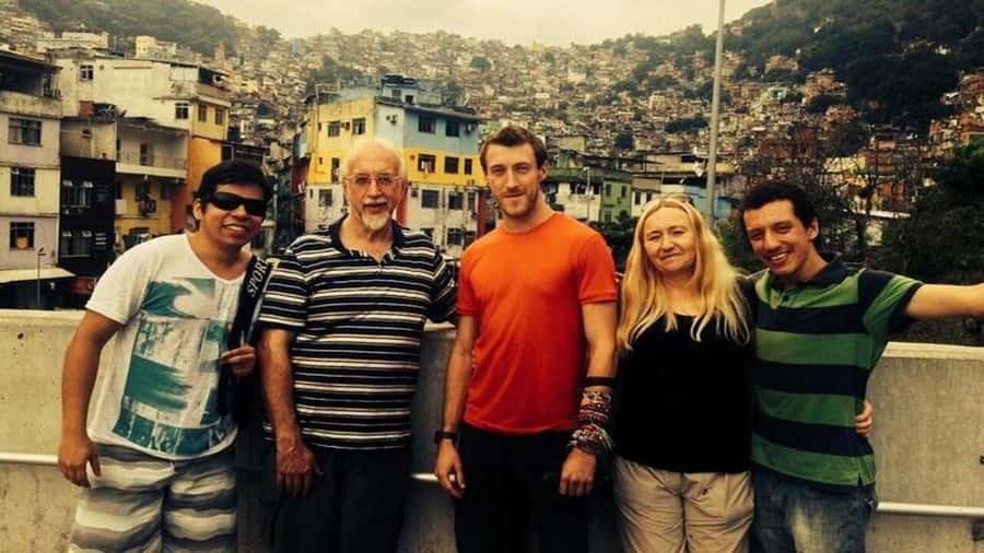 Rio: Favela Walking Tour of Rocinha with a Resident Guide - Where to Meet and How You Get Up There