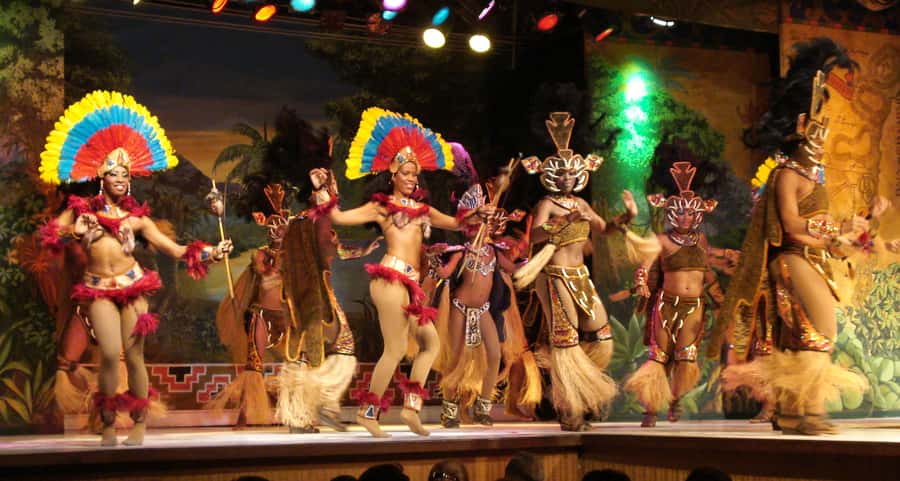 Rio: Ginga Tropical Folkloric Show & Optional Dinner - Key points before you go