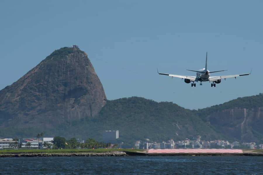 Rio: Guanabara Bay Boat Tour - Adão and Eva Beaches, Then Fortress Country Along the Shore