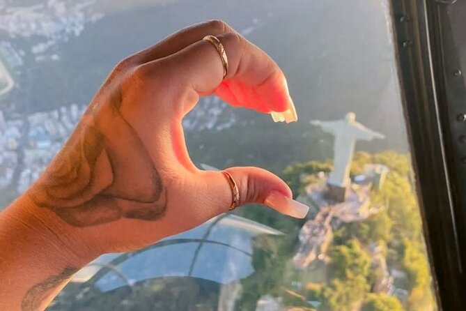 Rio : Helicopter tour at Christ the Redeemer - 30 minutes - Seats, door style, and window reality: where your experience can change