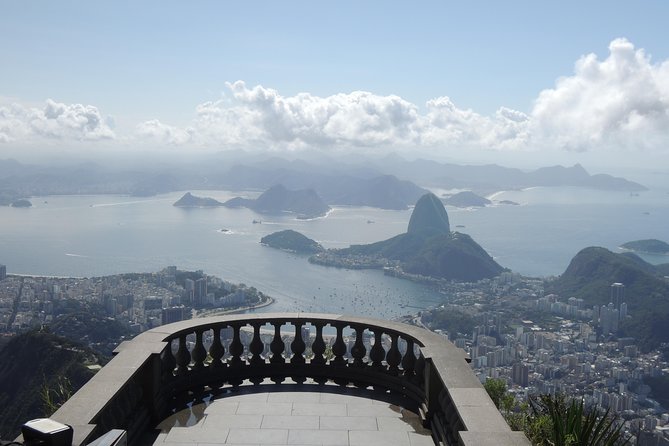 Rio Highlights Express: Christ, Sugarloaf & Beaches Half Day Tour. - A private, air-conditioned start that actually reduces stress