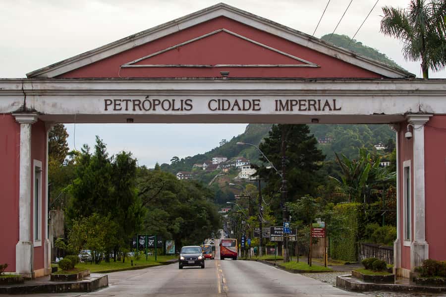 Rio: Petrópolis Guided Cultural City Day Tour with Pickup - Quitandinha Palace gardens: pretty architecture with an easy walking pace