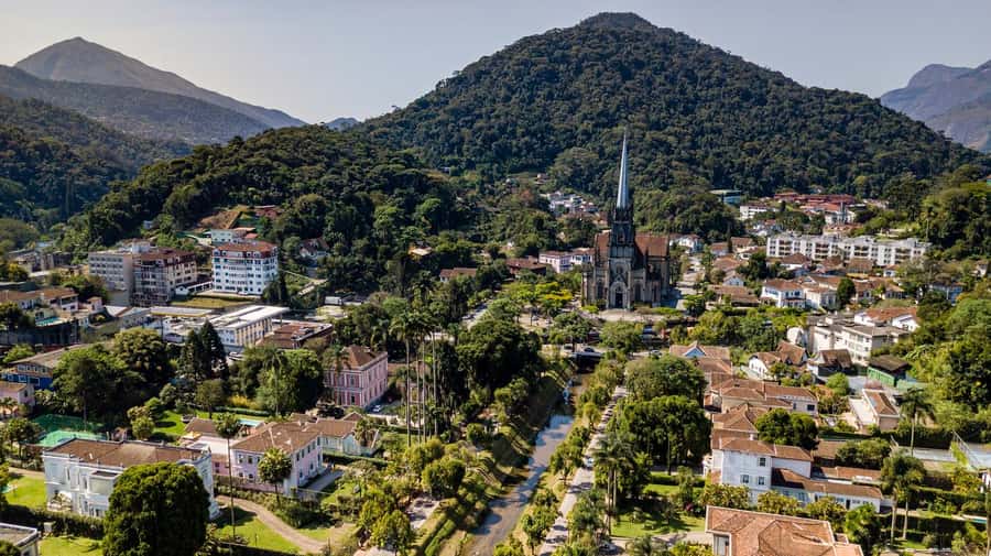Rio: Petrópolis Trip with Palace, Imperial Museum & Brewery - Quitandinha Palace: From Casino Glamour to Garden-Perfect Photos