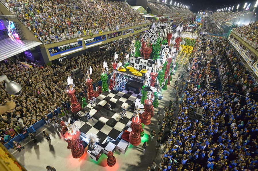 Rio: Premium Carnival Seating with Food, Drinks, & Transfers - DJ moments and live shows: entertainment when you need a breather