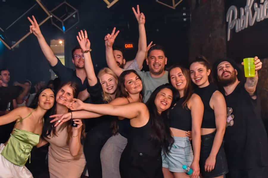 Rio: Pub Crawl in Lapa with Cachaça Tasting and Live Samba - The cachaça tasting hour, your best shortcut to understanding Brazil