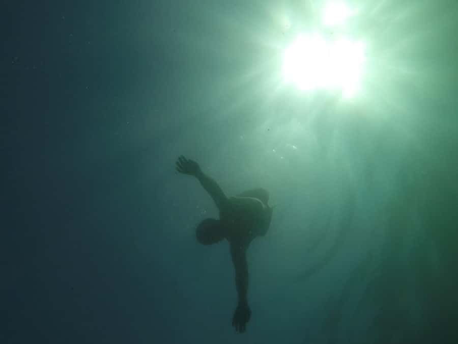 Rio: Snorkel & Swim with Turtles Tour at Tijuca Islands - Stop 1 and the first jump into the Tijuca Islands rhythm