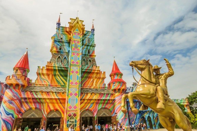 Round Trip Beto Carrero World from Balneario Camboriu - The 8:00 AM start, and what it means for your day