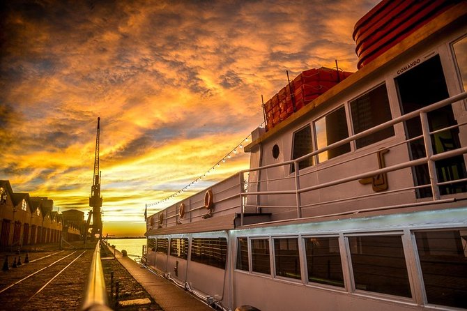 Sailing in Guaíba with White Swan Boat - Porto Alegre - Duration and pacing: 1 hour that fits real plans