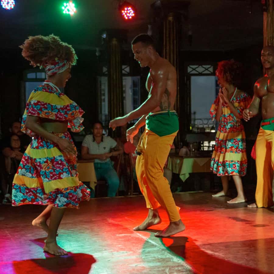 Salvador by Night: Cultural Show and Dinner. - Afro-Brazilian folklore, Samba de Roda and capoeira at night