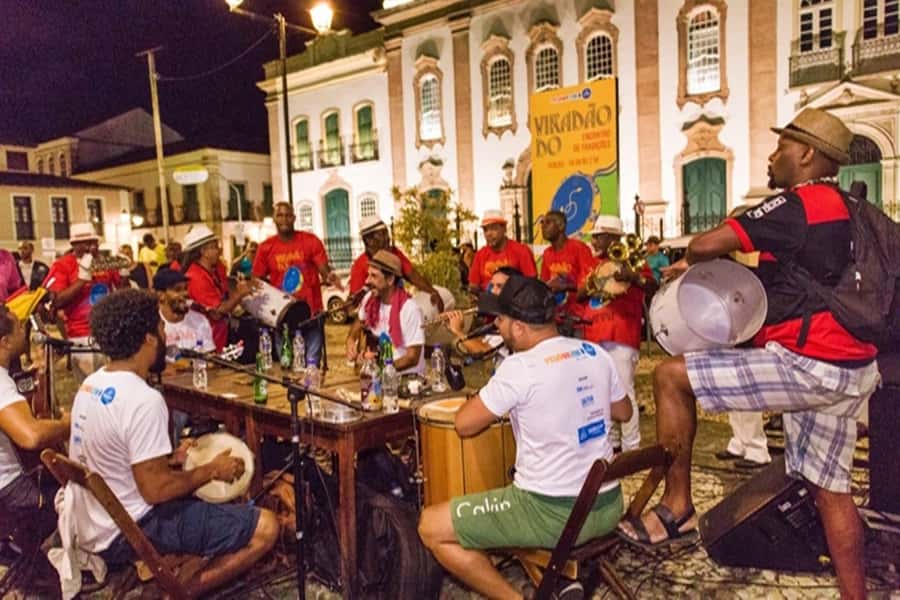 Salvador by Night: Pelourinho & Old Town Tour - UNESCO Pelourinho and 18th-century Baroque: what you will notice on the walk
