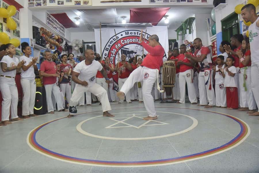 Salvador: Cultural Night of Capoeira, Samba, and Drumming - Capoeira Roda: Fast, Intense, and Driven by the Beat