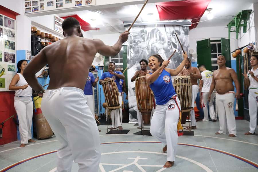 Salvador: Cultural Night of Capoeira, Samba, and Drumming - Samba and Maculelê: The Party Mode You Can’t Ignore