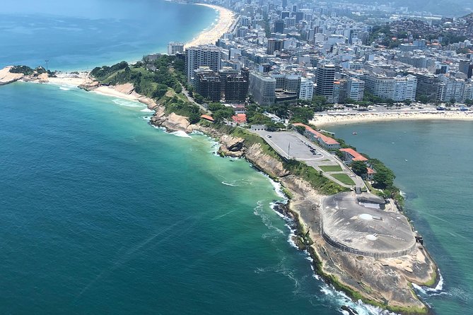 Samba Helicopter Tour: Private Flight - 4 people - Christ the Redeemer and Copacabana, Where the Flight Starts Strong