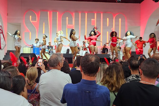 Samba Show (Ensaio de Escola de Samba) - Key things that make this Samba Show worth your time