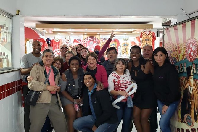 Samba Show (Ensaio de Escola de Samba) - Guides, Small Groups, and the English Factor