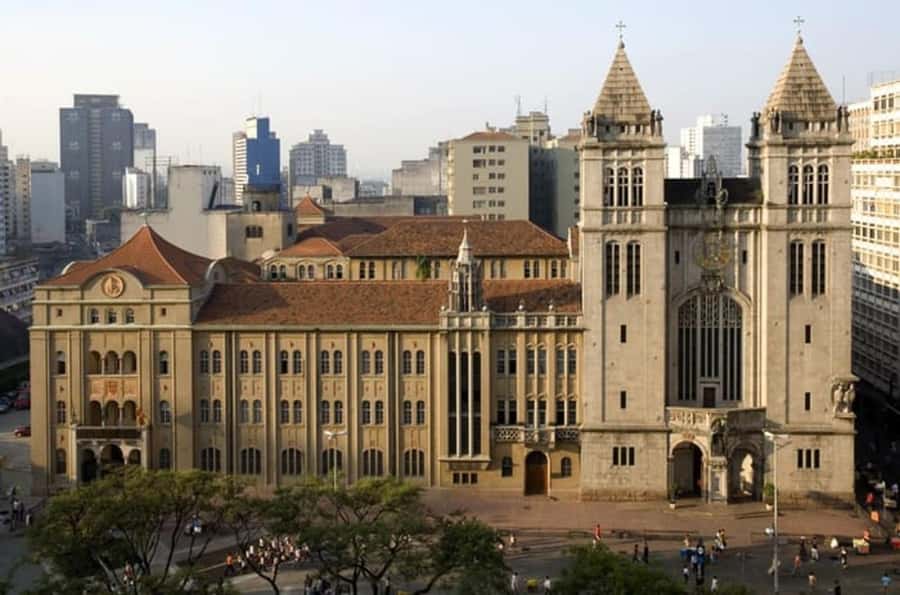 Santos: Private 8-hour São Paulo Overview - Liberdade and Sé Cathedral: Religion, Community, and Neighborhood Character