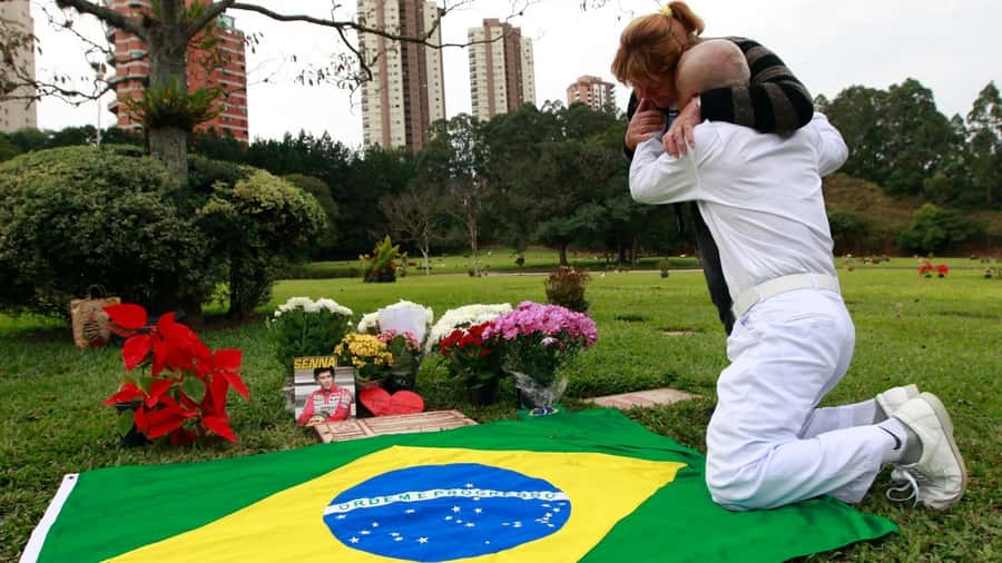 São Paulo: Ayrton Senna Highlights Tour - Paying Respects at Senna’s Final Resting Place