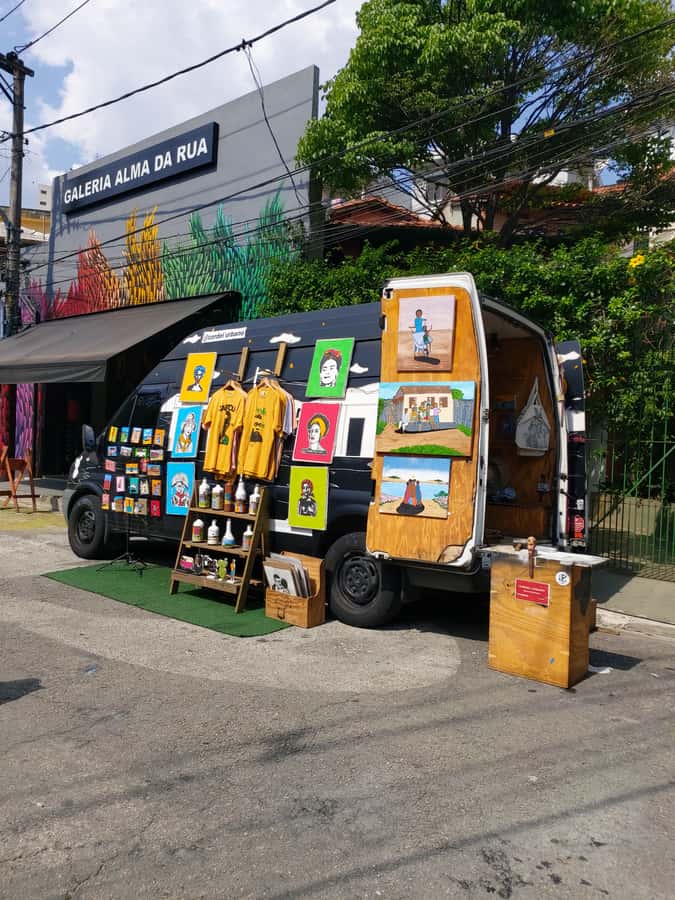 São Paulo: Bar and Street Art Crawl with Local Guide - Beco do Batman: the alley stop that turns into your best photo hour