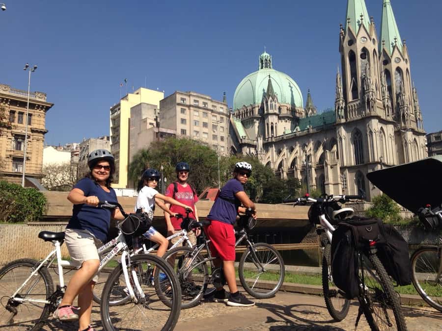 São Paulo: Downtown Historical Bike Tour - Portinha183 Café Meeting Point and Pre-Ride Fuel