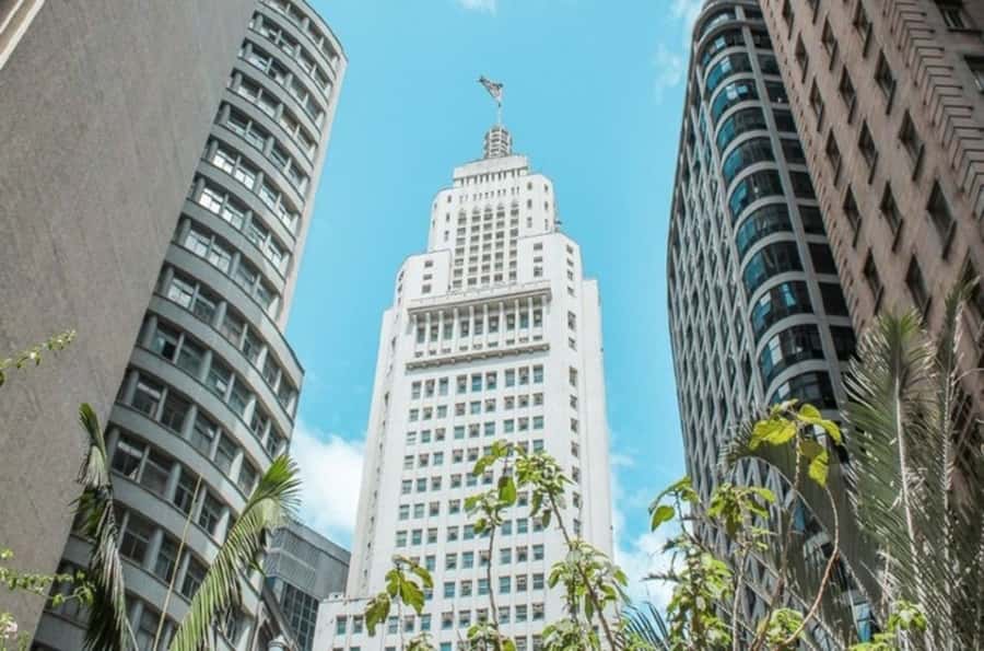 São Paulo: Downtown Walking Tour with Farol Santander Entry - Starting at Pátio do Colégio, the easiest place to understand old São Paulo