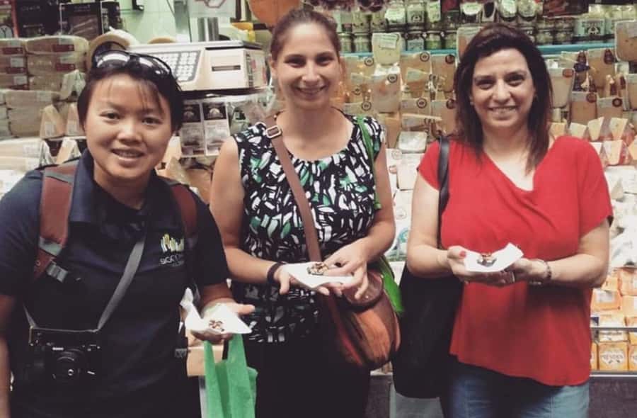 São Paulo Food Tour: The Flavors of Brazil - Snack mission: mortadela sandwich and pastel de bacalhau choices