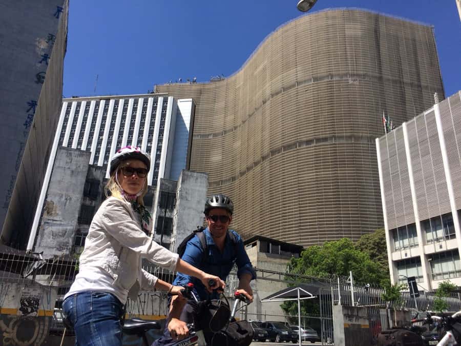 São Paulo Highlights: Culture, History, and Vibrance by Bike - Conjunto Nacional and the Built-In Cultural Flow