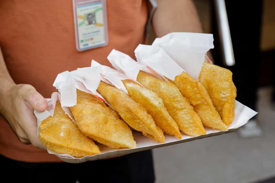 São Paulo: Liberdade Street Food Tour - Where to start: Banco Bradesco Prime, outside the red bank in Liberdade Square