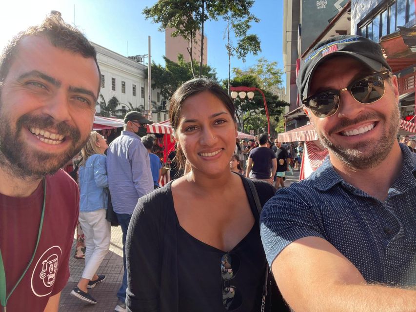 São Paulo: Liberdade Street Food Tour - The food tasting in Liberdade: three snacks plus a drink rhythm