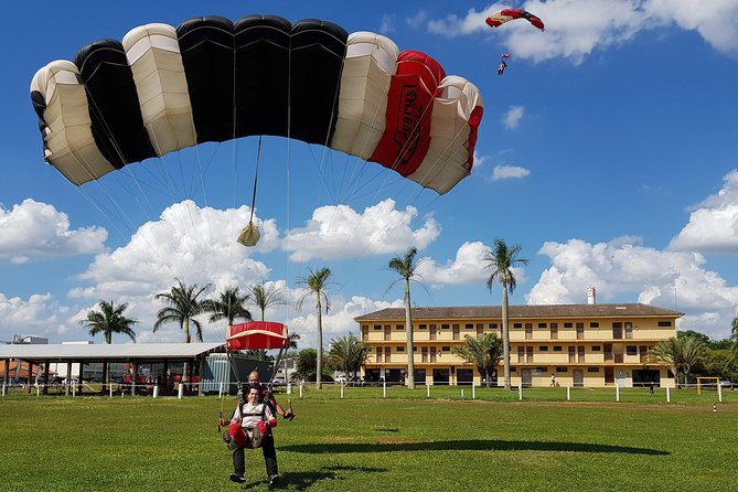 Skydive Tandem - São Paulo - Brazil - The Actual Jump: Freefall Time, Parachute Opening, and Landing Sight