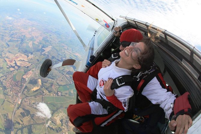 Skydive Tandem - São Paulo - Brazil - Price and Value: What You’re Paying For (and What Costs Extra)