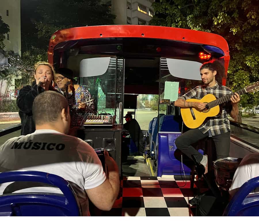 Skyline Night Tour Rio de Janeiro - Panoramic City Tour Rio Samba Bus - Should you book the Skyline Night Tour Rio Samba Bus?